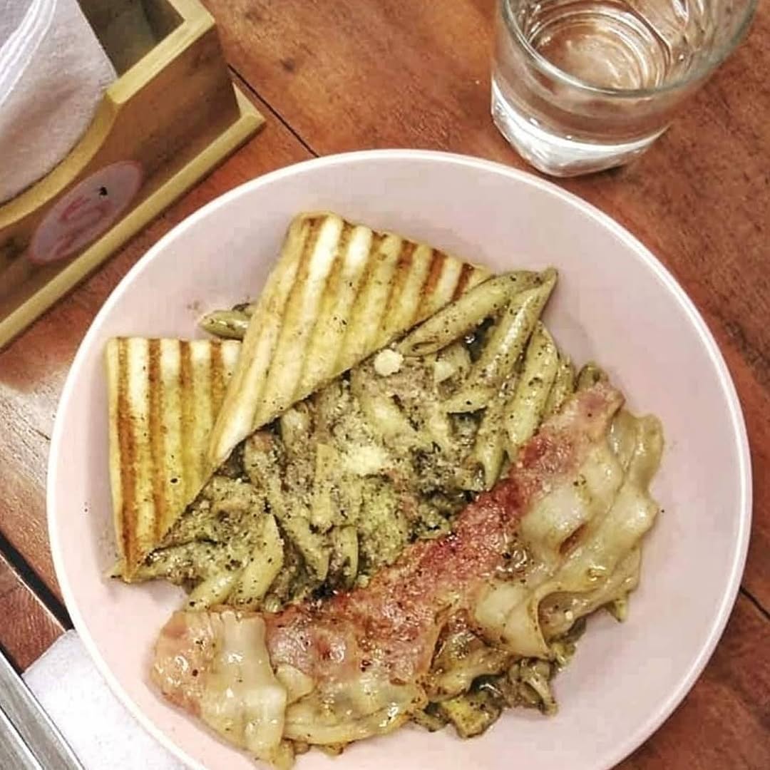 Heartwarming meal on a rainy day at Santiago's Café